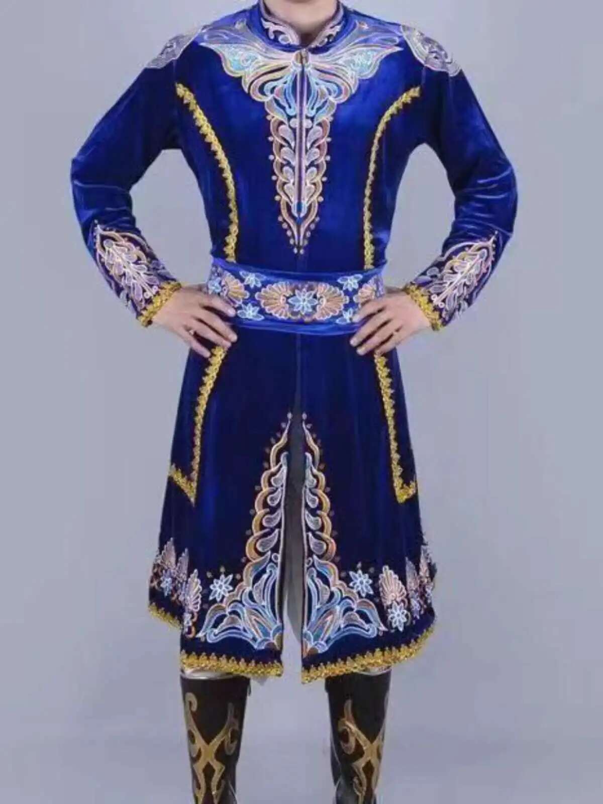 새로운 신장 댄스 의류 우이족 남성 의류 잘 생긴 코트 - Ethnic Clothing & Online Fashion Store Khaadi Pk 리뷰 및 가격